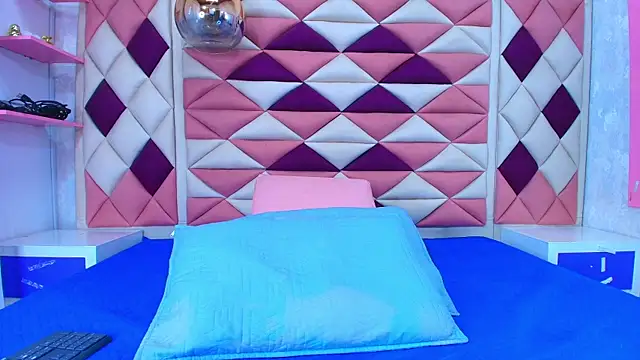 Snapshot of abbyrouss_ chatting on September 23, 2025, 3:09 am abbyrouss online show from September 23, 2025, 3:09 am