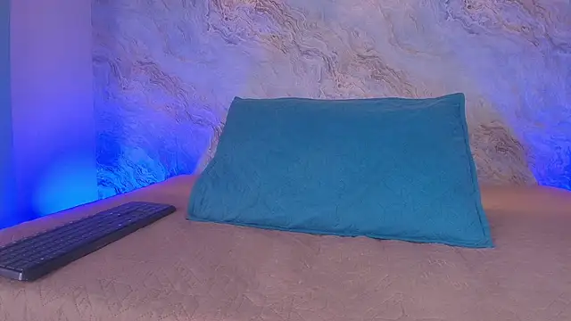 Snapshot of abbyrouss_ chatting on November 14, 2025, 3:05 am abbyrouss online show from November 14, 2025, 3:05 am