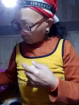 -Xuka-200 online show from December 4, 2025, 10:18 pm