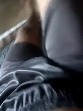 pus ylover online show from October 15, 2025, 6:13 am