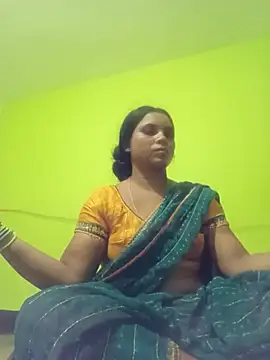 Notyriya7 online show from July 17, 2026, 3:07 pm