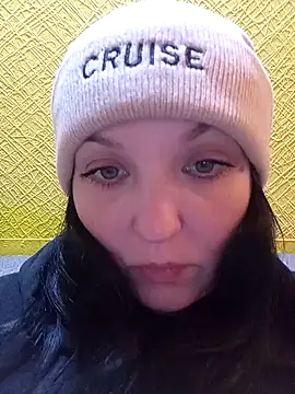 Snapshot of Breezy_88 chatting on October 27, 2025, 10:30 am Breezy 88 online show from October 27, 2025, 10:30 am