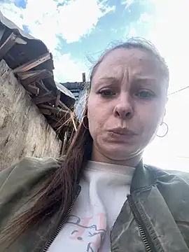 Snapshot of Jessie_Queen_1 chatting on October 24, 2025, 10:22 am Jessie Queen 1 online show from October 24, 2025, 10:22 am