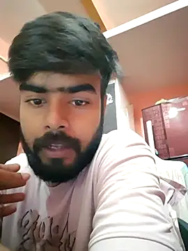 soniriyaa010101 online show from November 6, 2025, 9:21 am