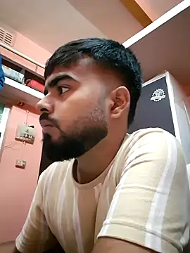 soniriyaa010101 online show from November 8, 2025, 1:11 pm