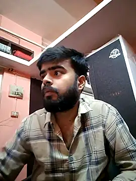 soniriyaa010101 online show from December 16, 2025, 10:20 am