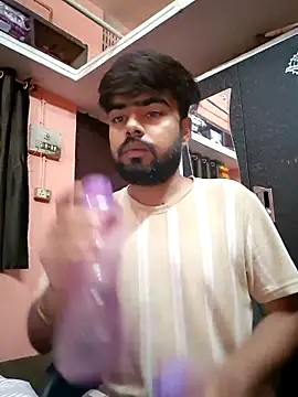 Snapshot of soniriyaa010101 chatting on June 6, 2026, 7:29 pm soniriyaa010101 online show from June 6, 2026, 7:29 pm
