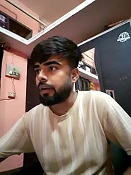 Snapshot of soniriyaa010101 chatting on June 25, 2026, 8:41 am soniriyaa010101 online show from June 25, 2026, 8:41 am