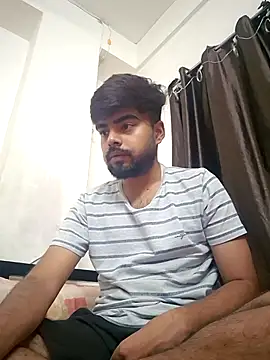 Snapshot of soniriyaa010101 chatting on July 17, 2026, 6:46 pm soniriyaa010101 online show from July 17, 2026, 6:46 pm