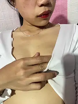 Mollie jane online show from December 18, 2025, 1:28 pm