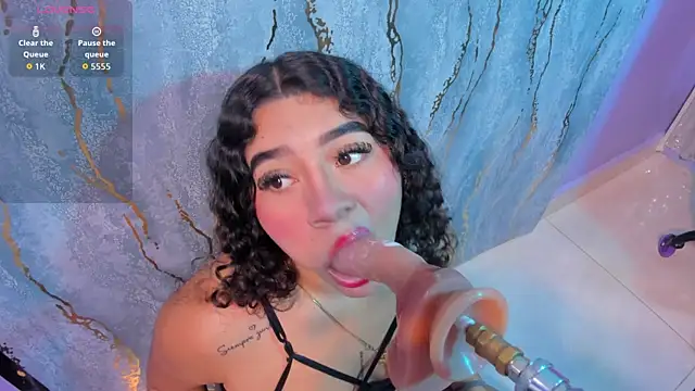 Snapshot of mia_cataleiya chatting on October 28, 2025, 11:25 am mia cataleiya online show from October 28, 2025, 11:25 am