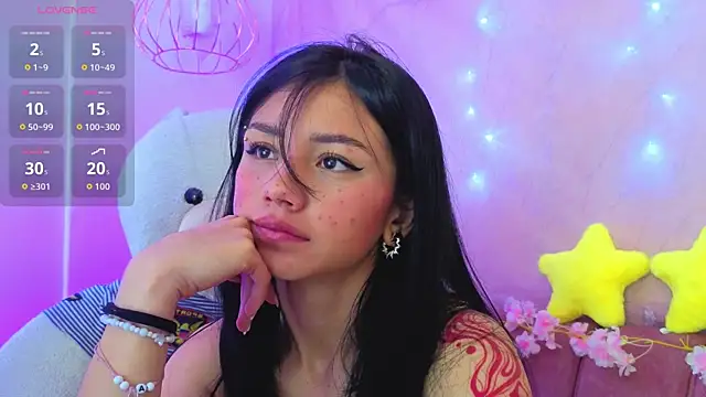 april bennett online show from June 12, 2026, 1:21 pm