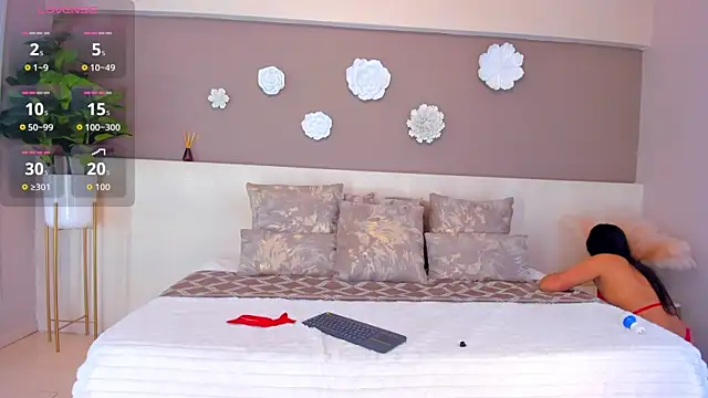 Snapshot of VictoriaShelby chatting on October 15, 2025, 12:05 pm VictoriaShelby online show from October 15, 2025, 12:05 pm