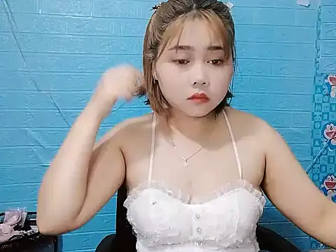 Nhan7868 online show from October 4, 2025, 2:09 am