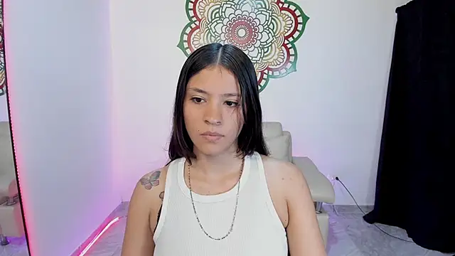 Snapshot of Candy_fox_19 chatting on July 22, 2026, 4:32 pm Candy fox 19 online show from July 22, 2026, 4:32 pm