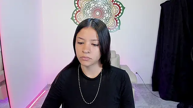 Snapshot of Candy_fox_19 chatting on July 30, 2026, 3:22 pm Candy fox 19 online show from July 30, 2026, 3:22 pm