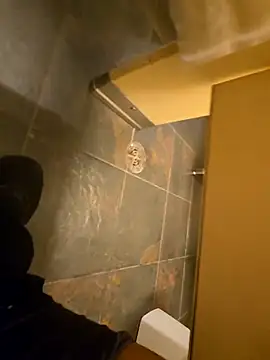 Snapshot of maxelbueno chatting on October 20, 2025, 9:26 pm maxelbueno online show from October 20, 2025, 9:26 pm