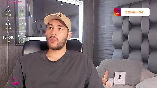 Snapshot of matti_de_lucaa chatting on November 3, 2025, 5:36 pm matti de lucaa online show from November 3, 2025, 5:36 pm