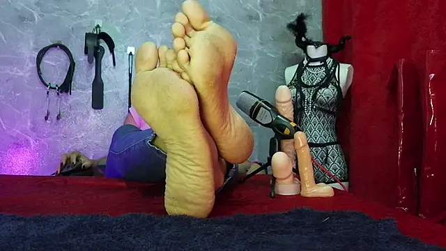Snapshot of NicolLady chatting on July 21, 2026, 10:34 pm NicolLady online show from July 21, 2026, 10:34 pm
