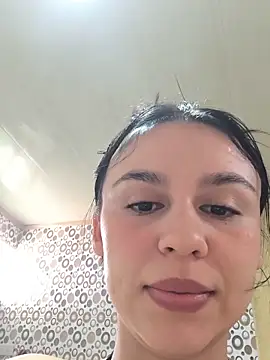 Daniela-rosee online show from June 3, 2026, 8:25 pm