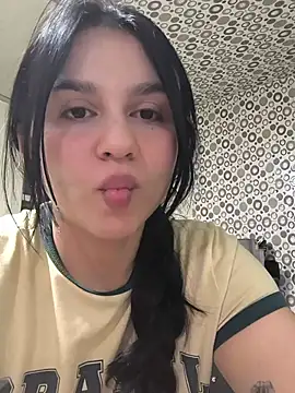Daniela-rosee online show from July 2, 2026, 3:17 am