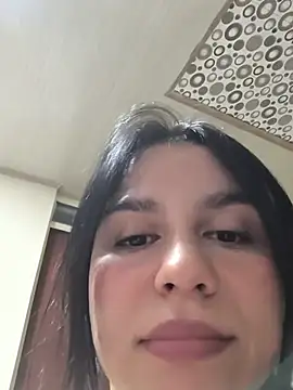 Daniela-rosee online show from July 2, 2026, 3:23 am