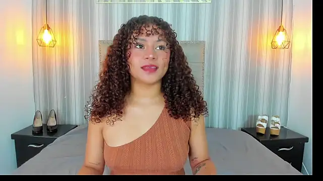 Snapshot of Sofiapassionne chatting on June 23, 2026, 2:48 pm Sofiapassionne online show from June 23, 2026, 2:48 pm
