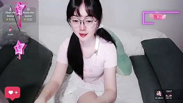 baby-yaya20 online show from June 13, 2026, 9:40 am