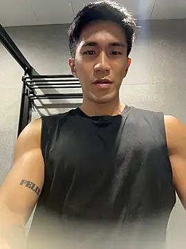 gooodboiii online show from May 14, 2026, 2:13 pm