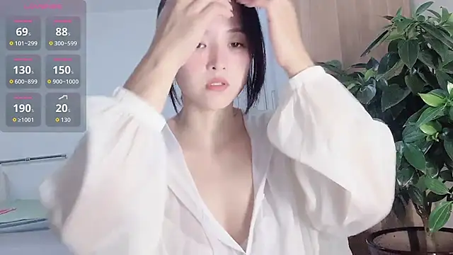 Crystal 168 online show from October 17, 2025, 2:08 pm