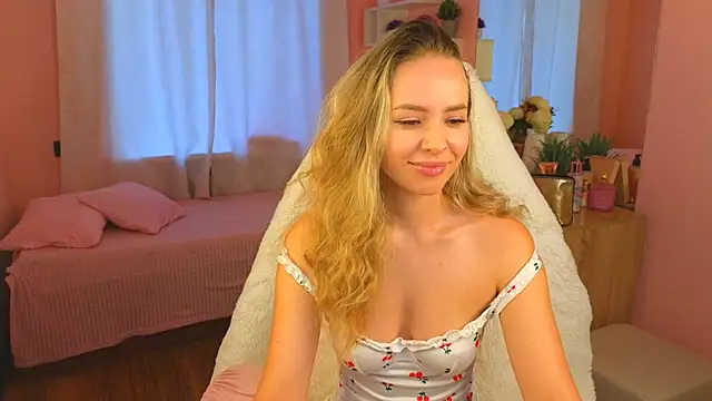 Snapshot of Hloya_Mei chatting on September 28, 2025, 1:00 am Hloya Mei online show from September 28, 2025, 1:00 am