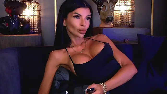 Snapshot of EleniaDevons chatting on July 23, 2026, 8:56 am EleniaDevons online show from July 23, 2026, 8:56 am