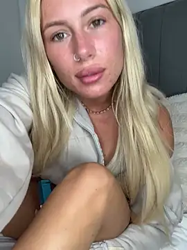 Snapshot of SexySaraxxoo chatting on July 26, 2026, 5:09 pm SexySaraxxoo online show from July 26, 2026, 5:09 pm