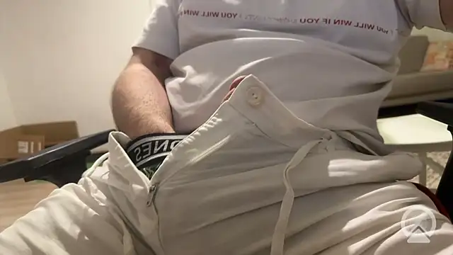 dicksmallll online show from March 10, 2026, 9:31 pm