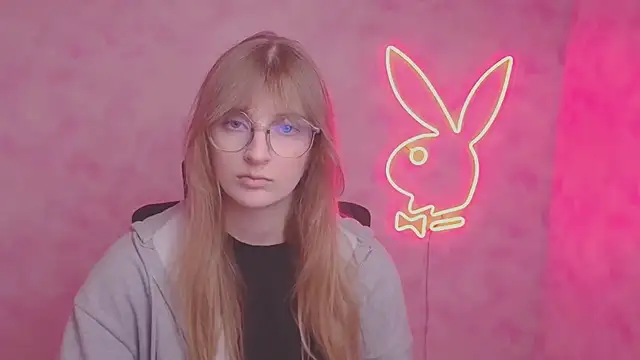 Snapshot of NeyliDream chatting on October 8, 2025, 12:25 pm NeyliDream online show from October 8, 2025, 12:25 pm