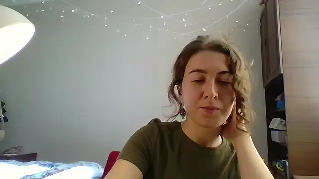 Mireeina online show from July 17, 2026, 2:34 pm