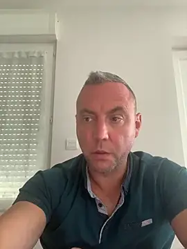 Snapshot of Marronglace1 chatting on May 19, 2026, 10:10 am Marronglace1 online show from May 19, 2026, 10:10 am