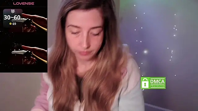 Snapshot of SuggestiveBehavior chatting on October 31, 2025, 1:23 pm SuggestiveBehavior online show from October 31, 2025, 1:23 pm