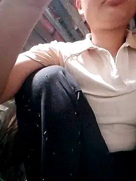 Huyen x online show from April 21, 2026, 3:13 am