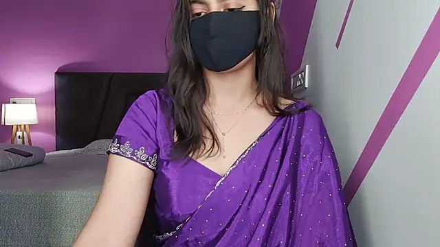 Snapshot of Tanya-mittal chatting on May 18, 2026, 3:13 am Tanya-mittal online show from May 18, 2026, 3:13 am
