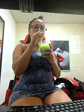 susan mooree online show from December 4, 2025, 7:22 pm