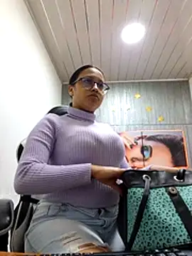 susan mooree online show from January 5, 2026, 7:17 pm