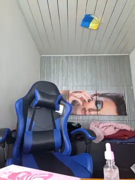 susan mooree online show from February 7, 2026, 8:01 pm