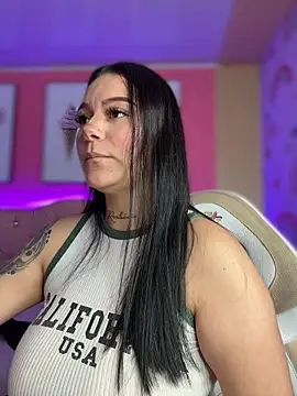 Snapshot of Megaan__More chatting on May 20, 2026, 4:29 am Megaan More online show from May 20, 2026, 4:29 am