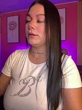 Snapshot of Megaan__More chatting on June 9, 2026, 2:01 am Megaan More online show from June 9, 2026, 2:01 am