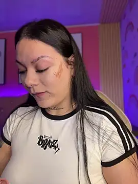 Snapshot of Megaan__More chatting on June 16, 2026, 2:36 am Megaan More online show from June 16, 2026, 2:36 am