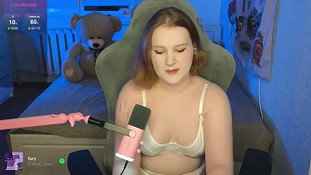 Snapshot of OliviaBlade chatting on October 9, 2025, 1:42 pm OliviaBlade online show from October 9, 2025, 1:42 pm