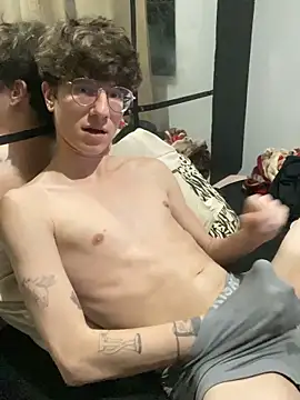 Snapshot of HeiRique chatting on October 3, 2025, 3:47 am HeiRique online show from October 3, 2025, 3:47 am