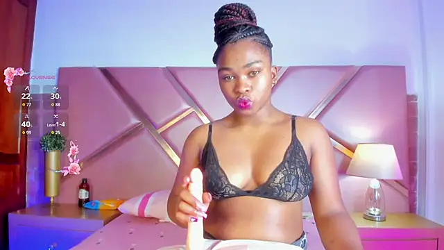 SophieSinclair online show from September 20, 2025, 12:17 pm