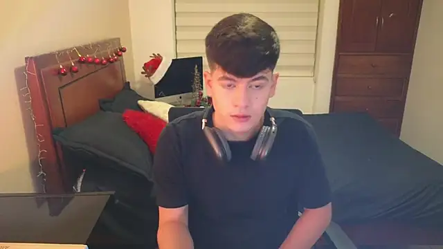 tightncuteass online show from November 15, 2025, 10:48 pm